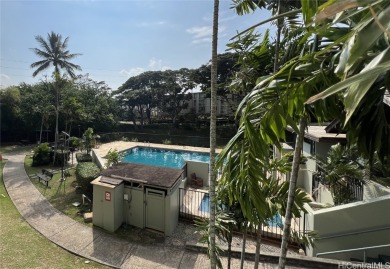 Pearl Regency in Aiea! A convenient 1 bedroom 1 bath pet on Pearl Country Club in Hawaii - for sale on GolfHomes.com, golf home, golf lot