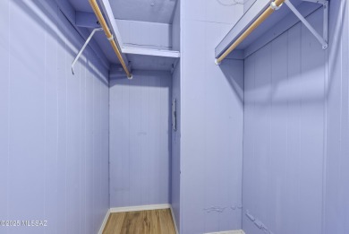 ***LOCATION!*** This well-kept 3 bedroom home features a split on Tucson Estates Golf Course in Arizona - for sale on GolfHomes.com, golf home, golf lot