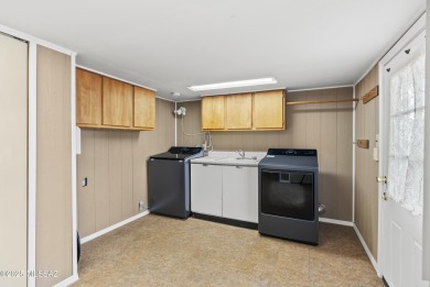 ***LOCATION!*** This well-kept 3 bedroom home features a split on Tucson Estates Golf Course in Arizona - for sale on GolfHomes.com, golf home, golf lot