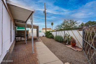 ***LOCATION!*** This well-kept 3 bedroom home features a split on Tucson Estates Golf Course in Arizona - for sale on GolfHomes.com, golf home, golf lot