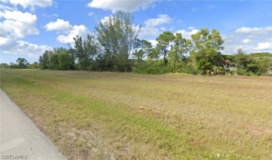 Discover the perfect opportunity to build your dream home on on Del Tura Golf and Country Club in Florida - for sale on GolfHomes.com, golf home, golf lot