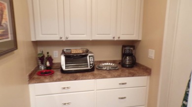 Welcome to this nice and quaint 2-bedroom home, complete with a on Schalamar Creek Golf and Country Club in Florida - for sale on GolfHomes.com, golf home, golf lot
