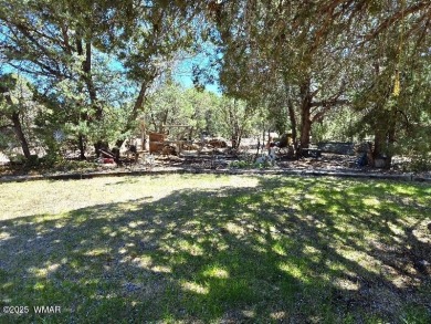 Escape to the tranquility of the countryside with this beautiful on Silver Creek Golf Club in Arizona - for sale on GolfHomes.com, golf home, golf lot