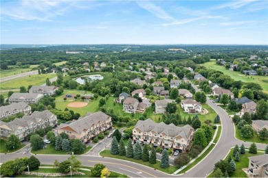 Welcome to this well-maintained 2-bedroom, 3-bath townhome on The Wilds Golf Club in Minnesota - for sale on GolfHomes.com, golf home, golf lot