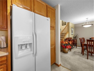 Welcome to this well-maintained 2-bedroom, 3-bath townhome on The Wilds Golf Club in Minnesota - for sale on GolfHomes.com, golf home, golf lot