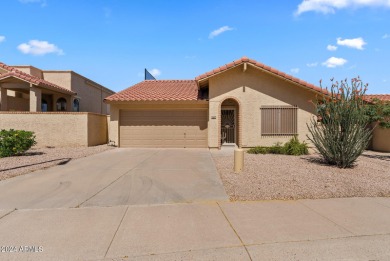 Charming 55+ Residence in Ahwatukee - Golf Course Lot with on The Lakes at Ahwatukee in Arizona - for sale on GolfHomes.com, golf home, golf lot