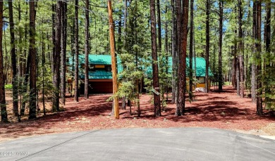 LOCATION ! Prime Pinetop Country Club Cabin Retreat! Discover a on Pinetop Lakes Country Club in Arizona - for sale on GolfHomes.com, golf home, golf lot