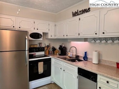 A 3 Bedroom Chalet on enchanted Beech Mountain.  This home is on Beech Mountain Club in North Carolina - for sale on GolfHomes.com, golf home, golf lot