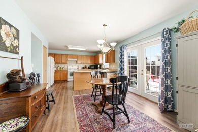 Open & spacious 3 BR/2.1 BA home w/loft located in the desirable on Carillon Lakes 3 Hole Course in Illinois - for sale on GolfHomes.com, golf home, golf lot