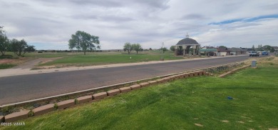 Live where you play - or simply live in a sweet community of on Snowflake Municipal Golf Course in Arizona - for sale on GolfHomes.com, golf home, golf lot