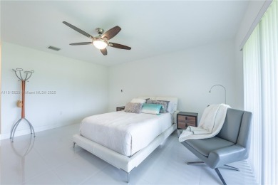 Welcome to this beautifully updated 2-bedroom, 2-bathroom villa on Bonaventure Country Club in Florida - for sale on GolfHomes.com, golf home, golf lot