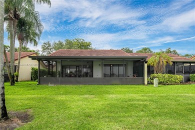 Welcome to this beautifully updated 2-bedroom, 2-bathroom villa on Bonaventure Country Club in Florida - for sale on GolfHomes.com, golf home, golf lot