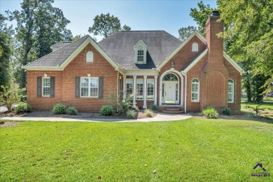 **$40,000 BUYER INCENTIVE TO BE USED TOWARD BUYER CLOSING COST on Landings Golf Club in Georgia - for sale on GolfHomes.com, golf home, golf lot