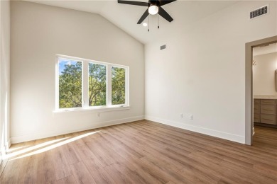 Welcome to this modern new-construction beauty, perfectly on Bella Vista Country Club - Scottsdale in Arkansas - for sale on GolfHomes.com, golf home, golf lot