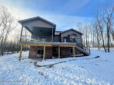 NEW CONSTRUCTION IN THE  GATED COMMUNITY OF EAGLE ROCK RESORT! on Eagle Rock Golf and Ski Resort in Pennsylvania - for sale on GolfHomes.com, golf home, golf lot