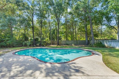 Discover the beauty and charm of this stunning 3-bedroom home on Hollytree Country Club in Texas - for sale on GolfHomes.com, golf home, golf lot