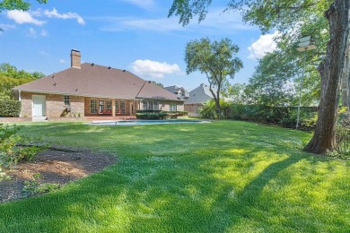 Discover the beauty and charm of this stunning 3-bedroom home on Hollytree Country Club in Texas - for sale on GolfHomes.com, golf home, golf lot