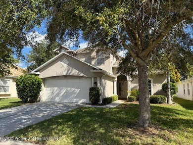 This beautiful 3 bedroom, 2.5 bath home is located in the on Hernando Oaks Golf and Country Club in Florida - for sale on GolfHomes.com, golf home, golf lot