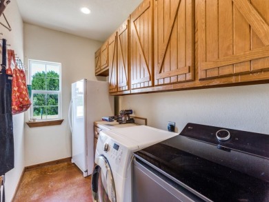 Located in White Bluff Resorts at Lake Whitney, this ranch-style on White Bluff Resort - Old Course in Texas - for sale on GolfHomes.com, golf home, golf lot