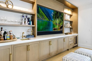 Perfectly positioned on the 18th hole in The Bear's Club, this on The Bears Club in Florida - for sale on GolfHomes.com, golf home, golf lot