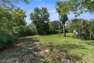 Under contract-accepting backup offers. INVESTOR SPECIAL. Great on Spring Hill Golf Course in Florida - for sale on GolfHomes.com, golf home, golf lot