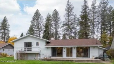 Custom large home located right on the 7th fairway of the on The Pinehurst Golf Course in Idaho - for sale on GolfHomes.com, golf home, golf lot