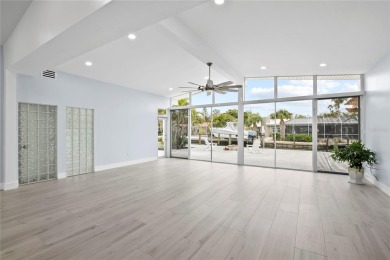 One or more photo(s) has been virtually staged. Exquisite on Longboat Key Golf Club in Florida - for sale on GolfHomes.com, golf home, golf lot