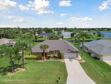 LAKEFRONT LIVING IN THE HEART OF SUNTREE! Nestled on a spacious on Baytree National Golf Links in Florida - for sale on GolfHomes.com, golf home, golf lot