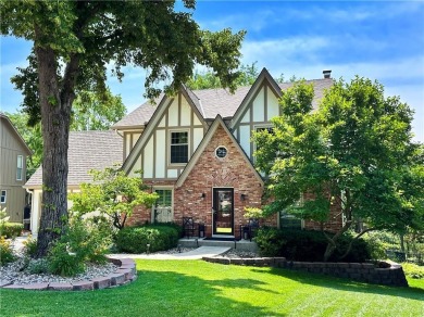 Welcome to your waterfront dream home in Lakewood's Edgewater on Lakewood Oaks Golf Club, Ltd. in Missouri - for sale on GolfHomes.com, golf home, golf lot
