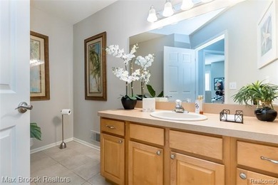 Welcome to The Villas at Beacon Hill--an updated, rare 4-bedroom on Beacon Hill Golf Club in Michigan - for sale on GolfHomes.com, golf home, golf lot