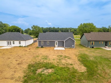 Welcome to your dream home in Russellville! This stunning new on Russellville Country Club in Kentucky - for sale on GolfHomes.com, golf home, golf lot