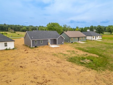 Welcome to your dream home in Russellville! This stunning new on Russellville Country Club in Kentucky - for sale on GolfHomes.com, golf home, golf lot