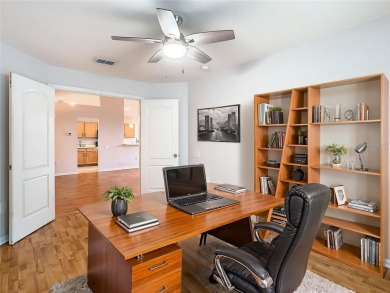 Under contract-accepting backup offers. Charming, Convenient on Lexington Oaks Golf Club in Florida - for sale on GolfHomes.com, golf home, golf lot