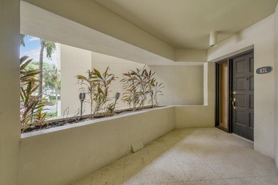 Luxurious Move-in Ready, Updated Waterfront Condo in Harbor on North Palm Beach Country Club in Florida - for sale on GolfHomes.com, golf home, golf lot