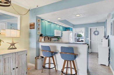 Welcome to relaxed Florida living at its finest in this on Kingsway Country Club in Florida - for sale on GolfHomes.com, golf home, golf lot