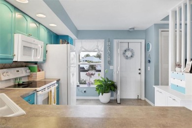 Welcome to relaxed Florida living at its finest in this on Kingsway Country Club in Florida - for sale on GolfHomes.com, golf home, golf lot