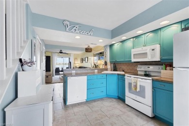 Welcome to relaxed Florida living at its finest in this on Kingsway Country Club in Florida - for sale on GolfHomes.com, golf home, golf lot