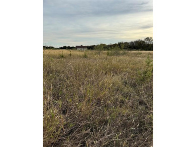 Perfect lot for anyone with horses. Almost 2 acres located in on White Bluff Resort - Old Course in Texas - for sale on GolfHomes.com, golf home, golf lot