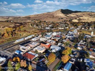 Here's your chance to build from scratch and ditch the big city on Tekoa Golf Club in Washington - for sale on GolfHomes.com, golf home, golf lot