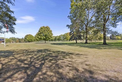 Take a look at this really nice, unique ranch that backs up to on Rockford Country Club in Illinois - for sale on GolfHomes.com, golf home, golf lot