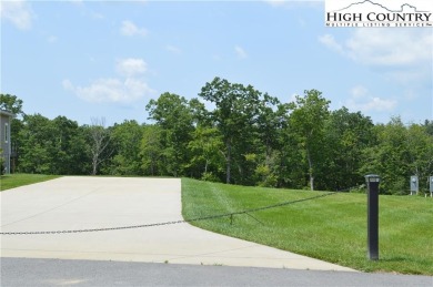Come to the Blue Ridge Mountains and enjoy *The Village of on Olde Beau Golf Course in North Carolina - for sale on GolfHomes.com, golf home, golf lot