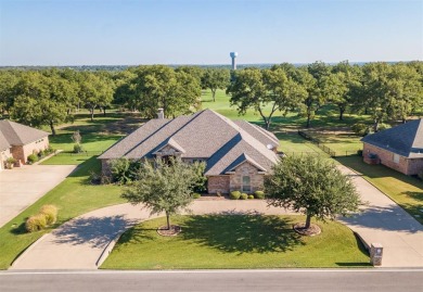 Beautiful one owner home built by Mike Cassol with split bedroom on Nutcracker Golf Club in Texas - for sale on GolfHomes.com, golf home, golf lot