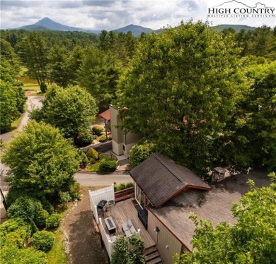Linville Living with Grandfather Mountain Views!
Charming 2BR/1 on Land Harbor Golf Course in North Carolina - for sale on GolfHomes.com, golf home, golf lot