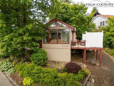 Linville Living with Grandfather Mountain Views!
Charming 2BR/1 on Land Harbor Golf Course in North Carolina - for sale on GolfHomes.com, golf home, golf lot