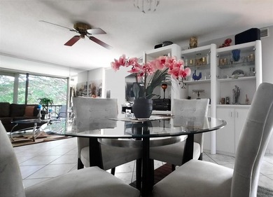 Priced to sell quickly. Make this corner unit your own with on Hollybrook Golf and Tennis Club  in Florida - for sale on GolfHomes.com, golf home, golf lot