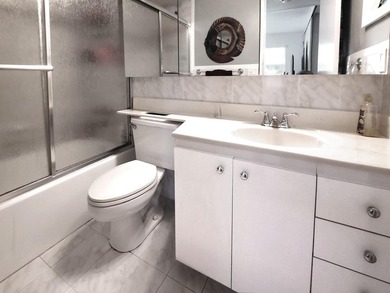 Priced to sell quickly. Make this corner unit your own with on Hollybrook Golf and Tennis Club  in Florida - for sale on GolfHomes.com, golf home, golf lot