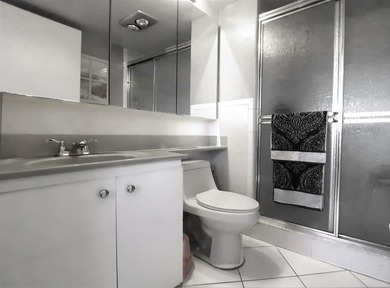 Priced to sell quickly. Make this corner unit your own with on Hollybrook Golf and Tennis Club  in Florida - for sale on GolfHomes.com, golf home, golf lot