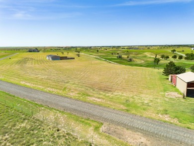 Country living just outside of town. A beautiful golf course on Hidden Hills Municipal Golf Course in Texas - for sale on GolfHomes.com, golf home, golf lot