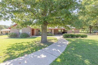 Welcome to this charming home in the peaceful community of on Hilltop Lakes Resort Golf Club in Texas - for sale on GolfHomes.com, golf home, golf lot