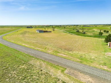 Country living just outside of town. A beautiful golf course on Hidden Hills Municipal Golf Course in Texas - for sale on GolfHomes.com, golf home, golf lot